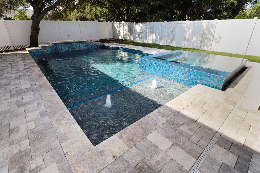 Custom pool and spa closeup daytime | Winway Pools